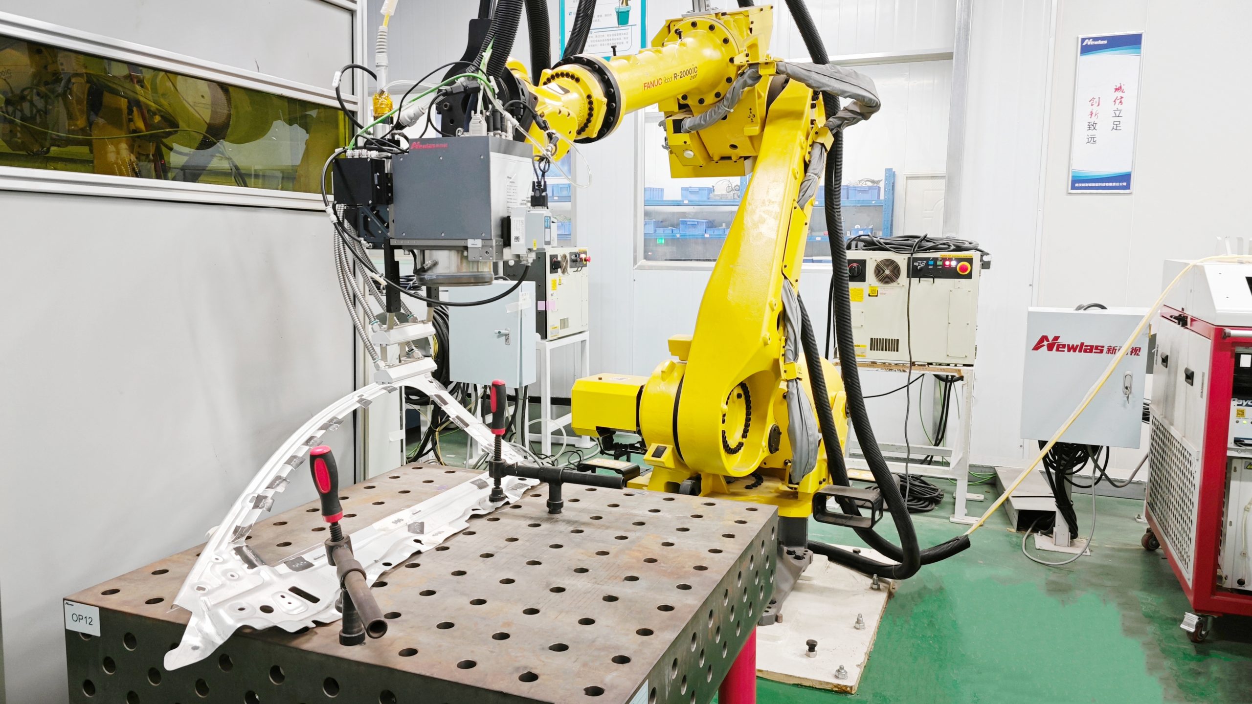 光谷这家“小巨人”专做国产“金刚钻”,助力激光焊接“瓷器活” 光谷这家“小巨人”专做国产“金刚钻”,助力激光焊接“瓷器活”