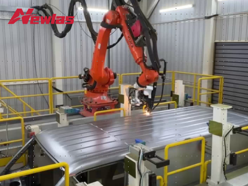 车顶&后盖&流水槽激光钎焊解决方案